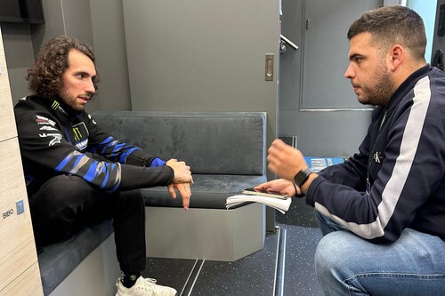 “La gente se olvida muy rápido de lo que uno ha conseguido”. Hablamos con Álex Rins sobre Yamaha y su futuro en MotoGP 
