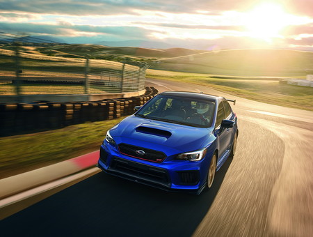 Subaru BRZ tS y WRX STI Type RA, un par de ediciones de alto desempeño para reventar la pista