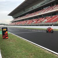 La lluvia obliga a aplazar los test de MotoGP en Montmeló hasta mañana (aunque no para todos)