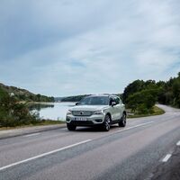 Dos de cada tres coches serán eléctricos en 2040 con Europa y China tomando la delantera, según este estudio 