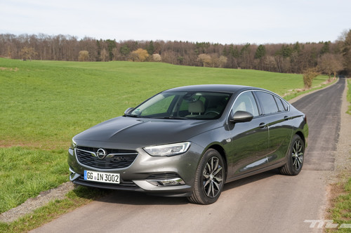 Opel Insignia Grand Sport 2017, primer contacto: mejora en todo siguiendo la genial receta del Astra