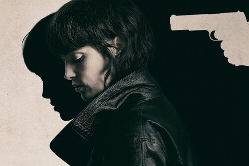 'Un fantasma en la batalla' llega demasiado tarde. La película de Netflix es más sobria que 'La infiltrada' pero se queda en tierra nadie