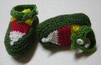 Reciclando los patucos del bebé: un ambientador en el armario