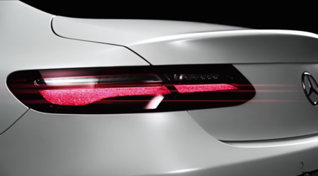 El nuevo Mercedes-Benz Clase E Coupé ya juega entre las sombras, en video