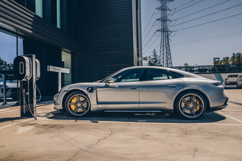 ¡Porsche anuncia una gran actualización de software! Los 75.000 Porsche Taycan vendidos se podrán mantener jóvenes y sanos, ganando autonomía y mejorando su eficiencia