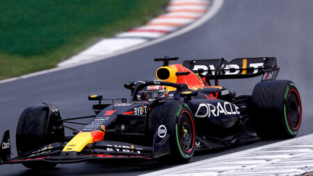 Max Verstappen hace la pole position en casa en una clasificación con seis coches distintos en cabeza