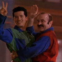 La película en acción real de 'Super Mario Bros.' fue un desastre, pero nadie la odiaba tanto como Bob Hoskins: "Yo solía hacer del Rey Lear..." 