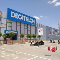 Las rebajas de Decathlon calientan el ambiente, con abrigos rebajados como este, especialmente grueso e impermeable 