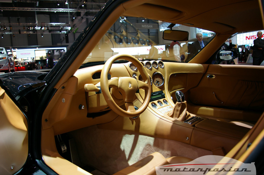 2560_3000.jpg