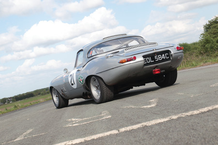El Jaguar E-Type 1965 de Stirling Moss, a subasta