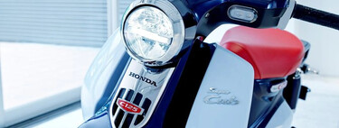 Ni una trail ni una deportiva. La moto más vendida de la historia es una de las Honda más bonitas que se han hecho 