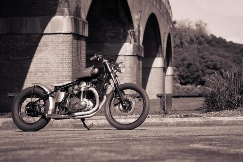 ¡Gloria a las Kawasaki W800! Un homenaje en forma de casi 30 preparaciones muy cool de Deus Ex Machina 