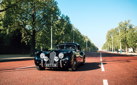 Lunaz Design Future Of Classic 5