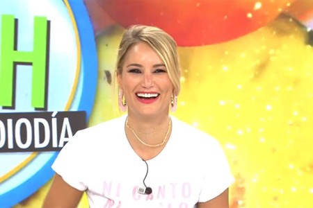 Alba Carrillo juega al Nintendogs en el trabajo: "¡Ataca a Miguel Frigenti, Fresh!"