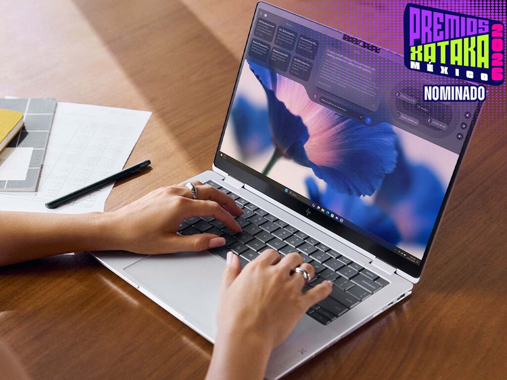 Laptop premium con batería de hasta 30 horas y procesador poderoso. Su cámara tiene funciones de IA