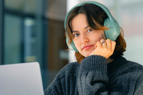 "Esperamos ver aumentos graduales de la soledad". Para sorpresa de nadie, sustituir amigos por algoritmos no funciona