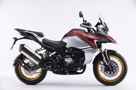 Qj Motor Srt800x Roja Lateral Derecho