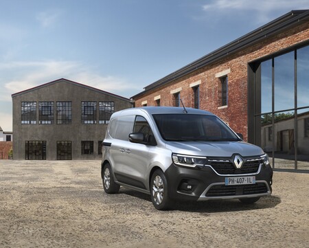 La Renault Express Furgón es una furgoneta práctica que se presenta como la alternativa más asequible a la Kangoo