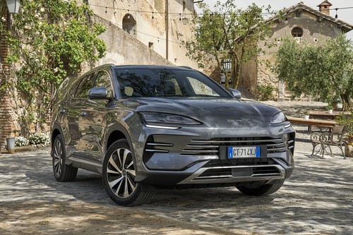 Probamos el BYD Seal U DM-i: un SUV híbrido enchufable con más autonomía eléctrica de la que esperas y menos caro de lo que crees