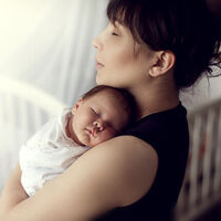 Una baja por maternidad más larga ayudaría a reducir el riesgo de sufrir depresión postparto
