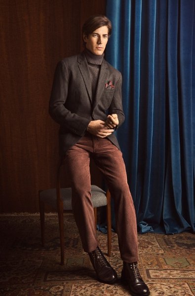 Massimo Dutti nos viste de pana y ante en su lookbook de diciembre