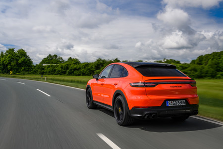 Probamos el Porsche Cayenne Coupé: un SUV potente y dinámico, ahora con una imagen más deportiva e interesante
