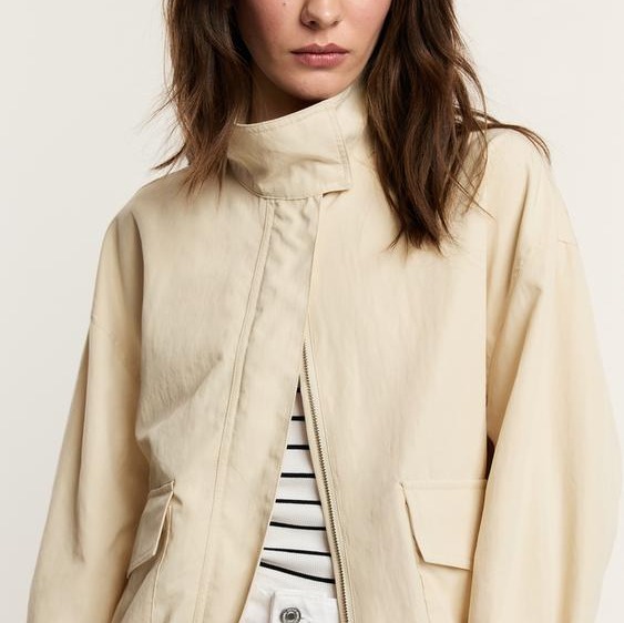 Cazadora abullonada cuello mao

