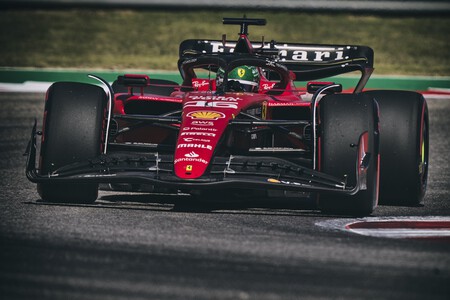 Charles Leclerc aprovecha un error de Max Verstappen para hacer la pole en Austin y Aston Martin toca fondo