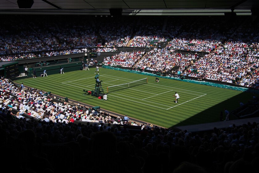 Wimbledon ha sustituido a todos sus jueces de línea por una IA con éxito. El único problema es que los tenistas no se la creen thumbnail