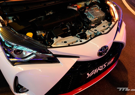 Toyota Yaris GR-SPORT