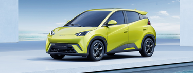 Adeus, kit de reparo: brasileiro cria gambiarra 'genial' para levar estepe no BYD Dolphin Mini 