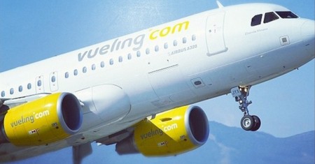 Vueling y Telefónica llevarán las conexiones WiFi a sus aviones
