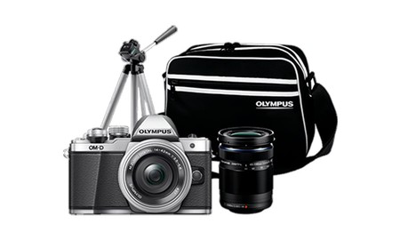 El regalo fotográfico más completo de la navidad lo tiene MediaMarkt con el pack Olympus OMD E-M10 Mark II por sólo 529 euros