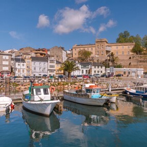 El coqueto pueblo de pescadores, fresquito y con mucho encanto marinero, para vivir la vida al ritmo del Cantábrico 