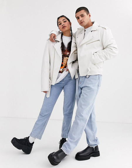 En ASOS tenemos un 30% en moda de entretiempo: chaquetas, vestidos o vaqueros ¡rebajadísimos!