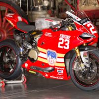 Este el emotivo gesto del #RideHVMC Freeman Racing Ducati, por los bomberos caídos el 11-S