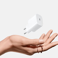 Esto es lo que necesitaba y Xiaomi lo ha vuelto a hacer: un cargador diminuto para cargarlo todo donde sea