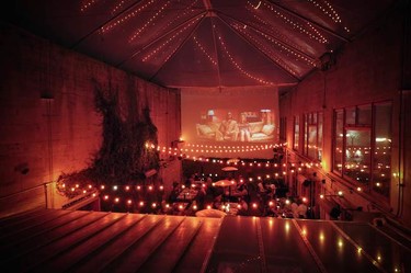 En San Francisco se cena en un cine al aire libre: Foreign Cinema