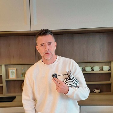 Miguel Gómez, experto en cocinas: "Si tu península se pega a una ventana, no renuncies a ella, juega con esta solución" 