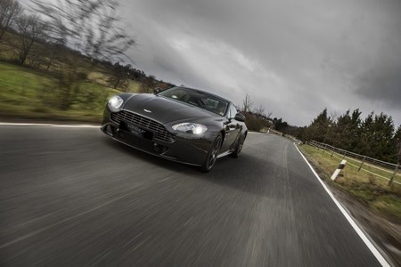 Aston Martin V8 Vantage SP10, una edición especial con cambio manual