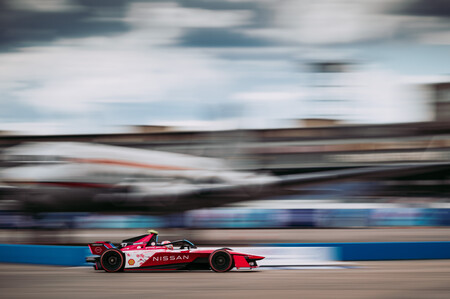 Spacesuit Media Jamie Sheldrick 376346