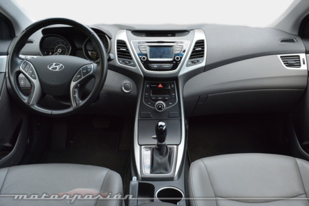 Hyundai Elantra 3