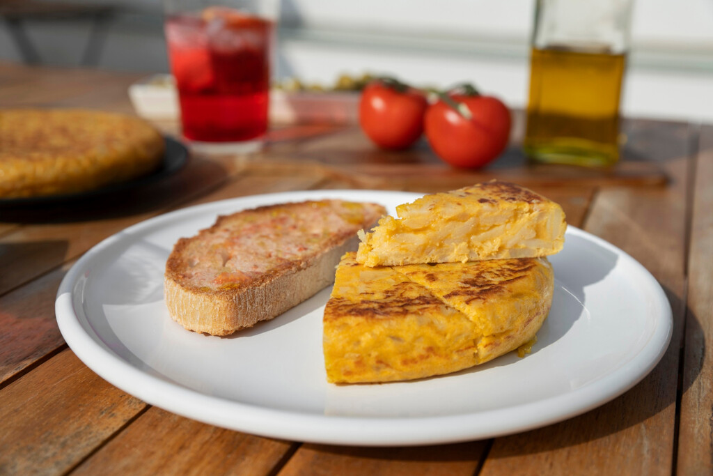 Preparamos tortilla de patatas para el aperitivo con esta sartén de El Corte Inglés por menos de 13 euros 