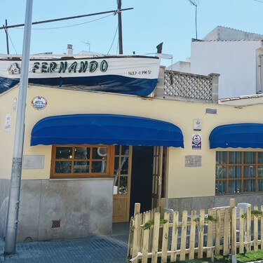Los bomberos precintan "por seguridad" el mítico restaurante Casa Fernando de Mallorca en plena temporada alta 