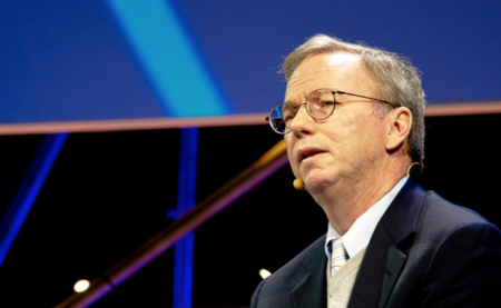 "Google es el mejor sitio donde poner tus datos": Eric Schmidt se pone a la defensiva desde Canadá