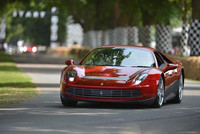 El Ferrari one-off de Eric Clapton sube la montaña de Goodwood