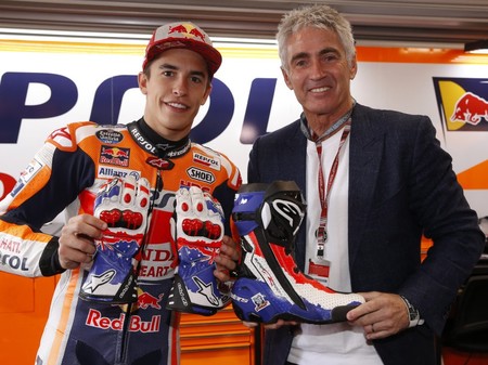 Mick Doohan: "Debería ser fácil para Márquez superar a Rossi si las lesiones le respetan"