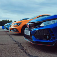 El Civic Type R, el Mégane R.S y el i30N se enfrentan en esta carrera de aceleración para ver quién es el mejor