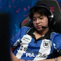 Este jugador de Dota 2 tuvo que jugar frente a oficiales de policías para no ser detendio. Consiguió 32 bajas y con eso comprobaron su indentidad 