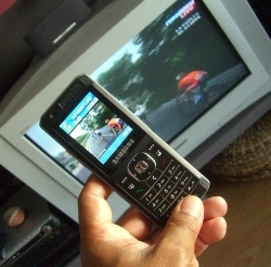 Antena 3 pasa sus series a Vodafone